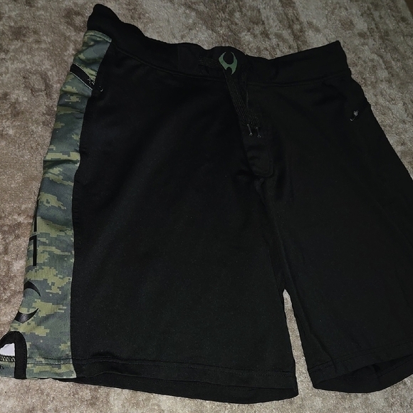 Hylete Above Knee Men's Short Size Medium - Picture 2 of 6